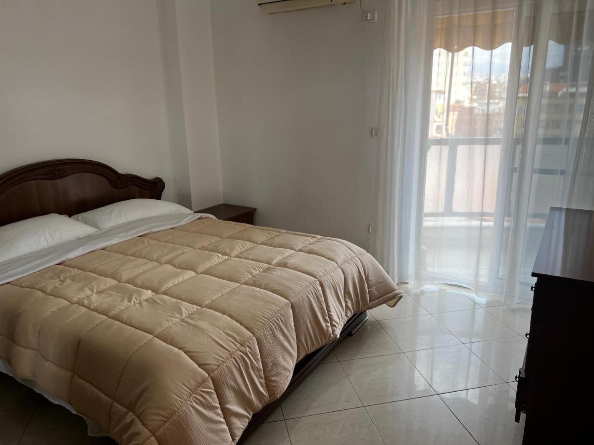 City Central Apartment 2 تيرانا المظهر الخارجي الصورة