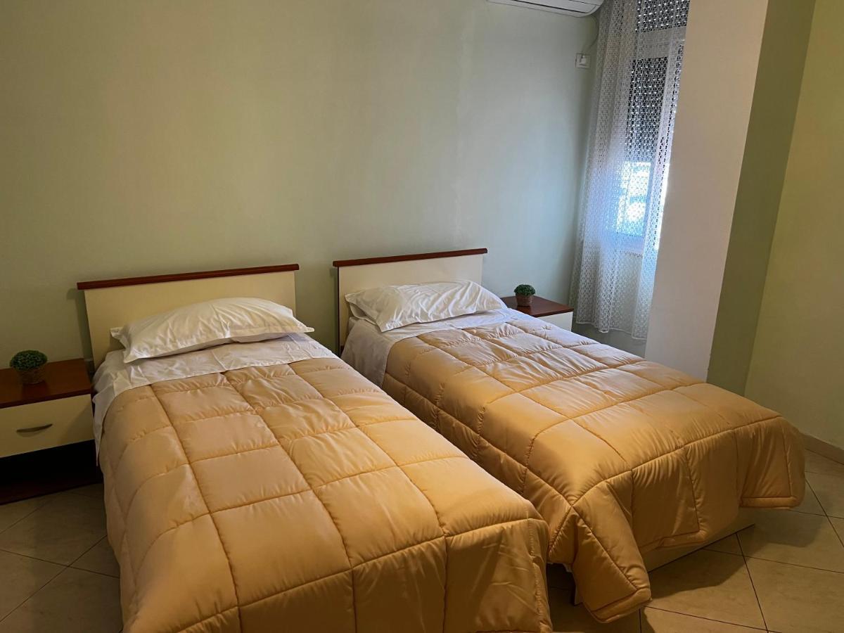 City Central Apartment 2 تيرانا المظهر الخارجي الصورة